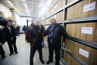 Нир Баркат проверил состояние снегоуборочной техники