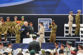 Президент наградил офицера ВВС Михаэлу Зингерман, фото Израиль в лицах