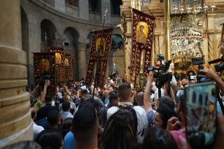 В Иерусалиме Сошел Благодатный Огонь, фото Израиль в лицах