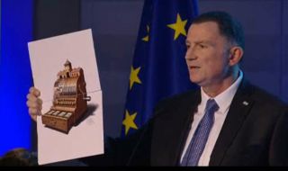 Юлий Эдельштейн выступил перед пленумом Европарламента в Брюсселе на центральной церемонии Международного дня памяти Холокоста